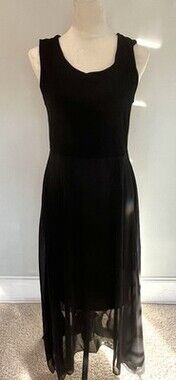 Vince Camuto  Chiffon Overlay Black Dress. Cocktail Date Night . Size M